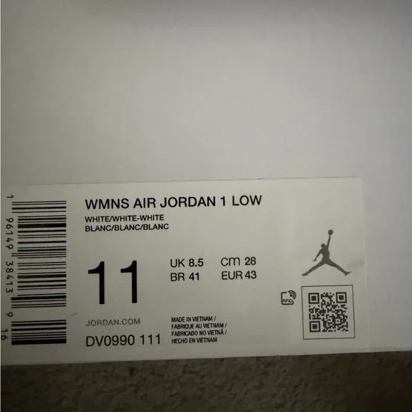 NIKE AIR JORDAN 1 Low Triple White Women's Sz 11 DV0990-111 (New in Box) - Picture 10 of 12